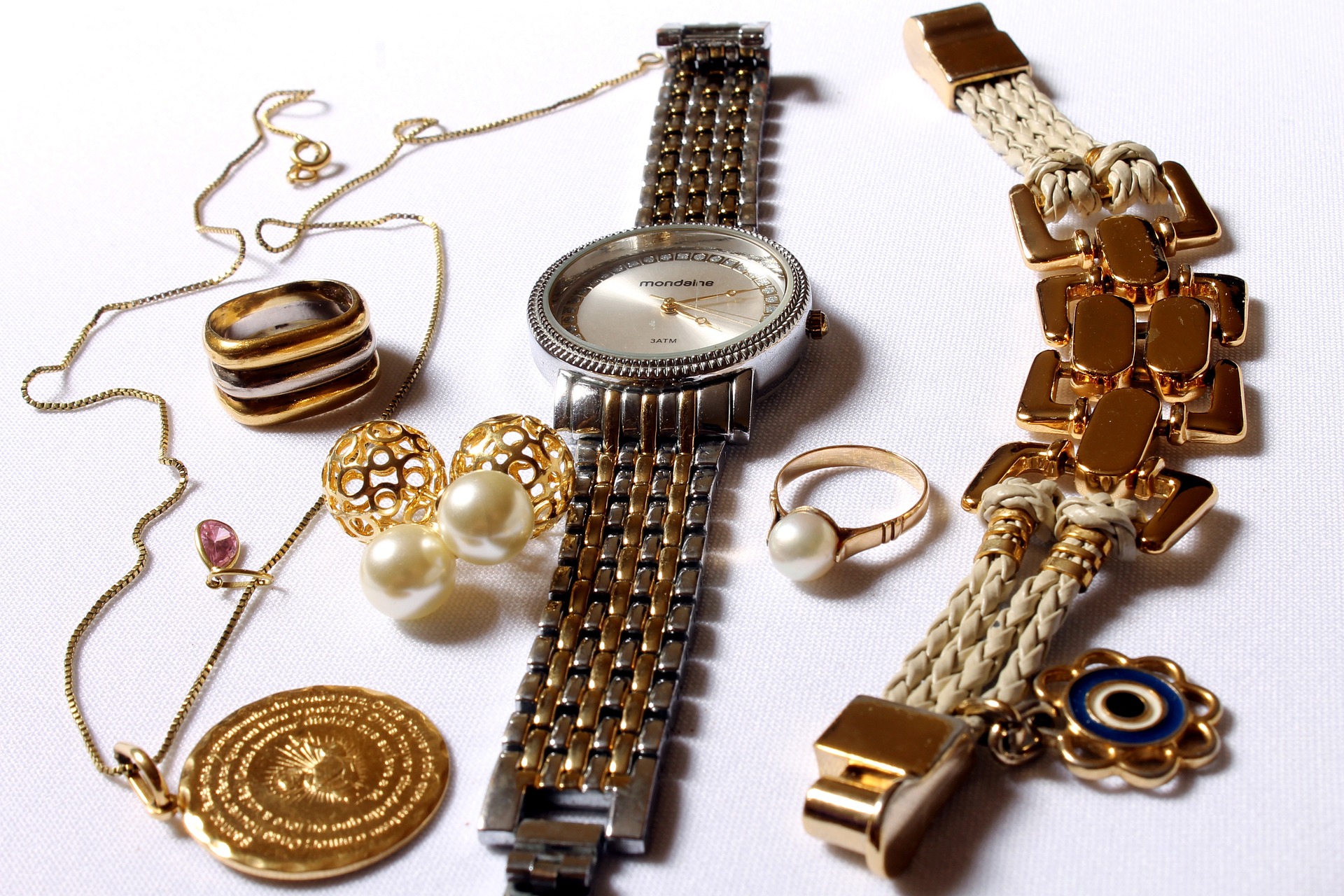 Your engaging accessories.